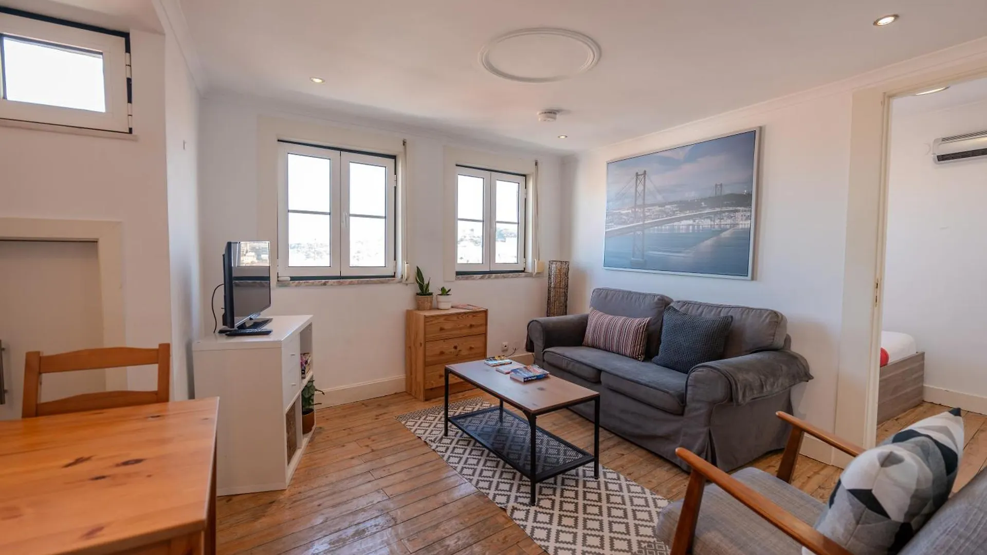 Apartment With Great View location